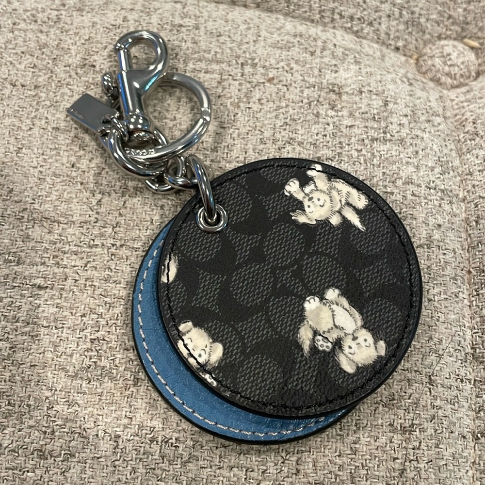 New without Tags Coach Dog mirror keychain
